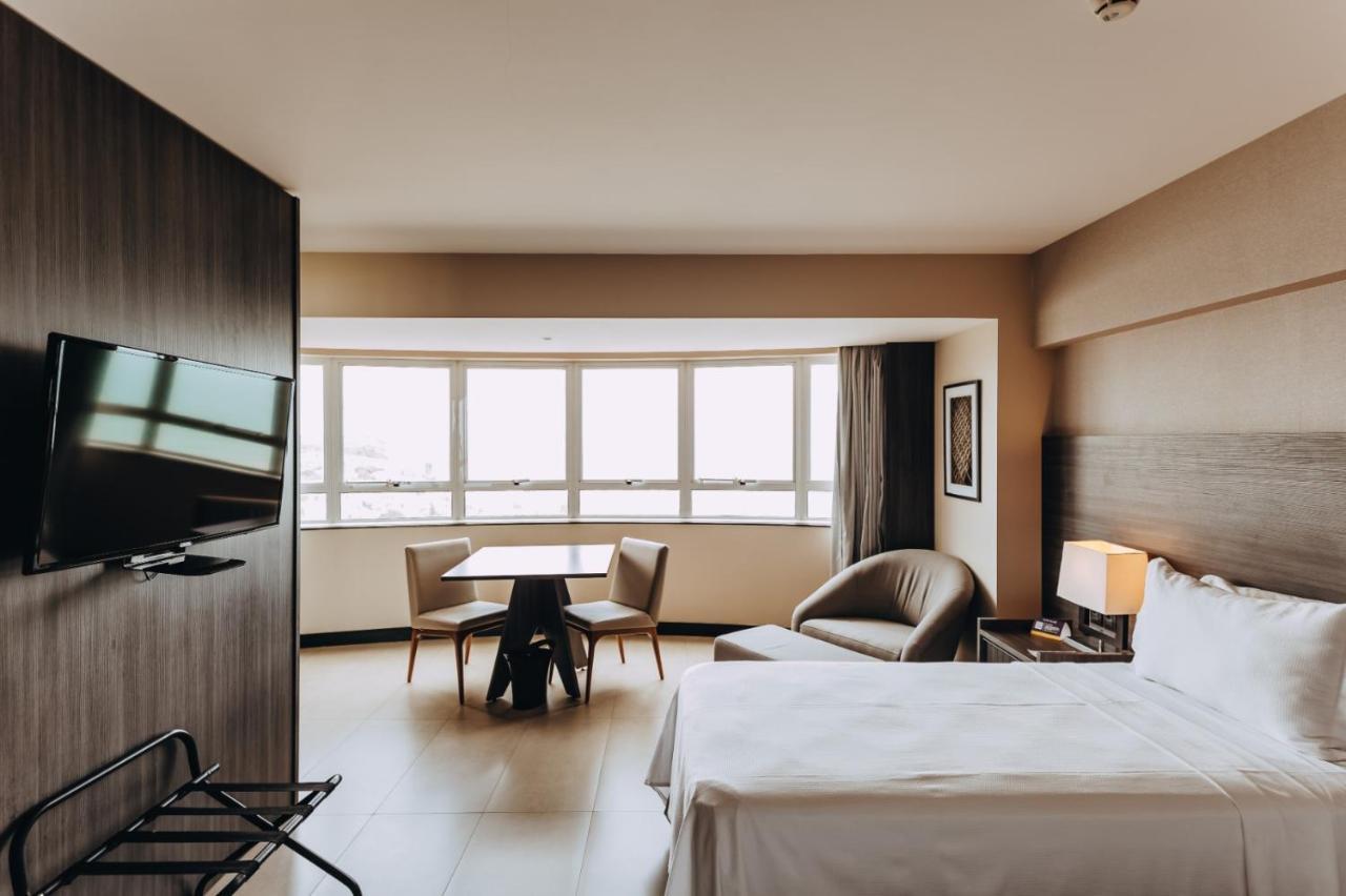 Golden Tulip Ponta Negra
